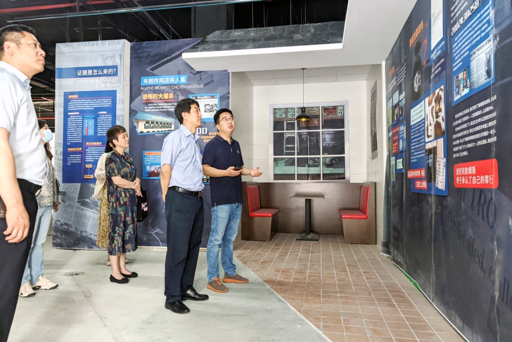 3 �����̂ɿƌW�����^