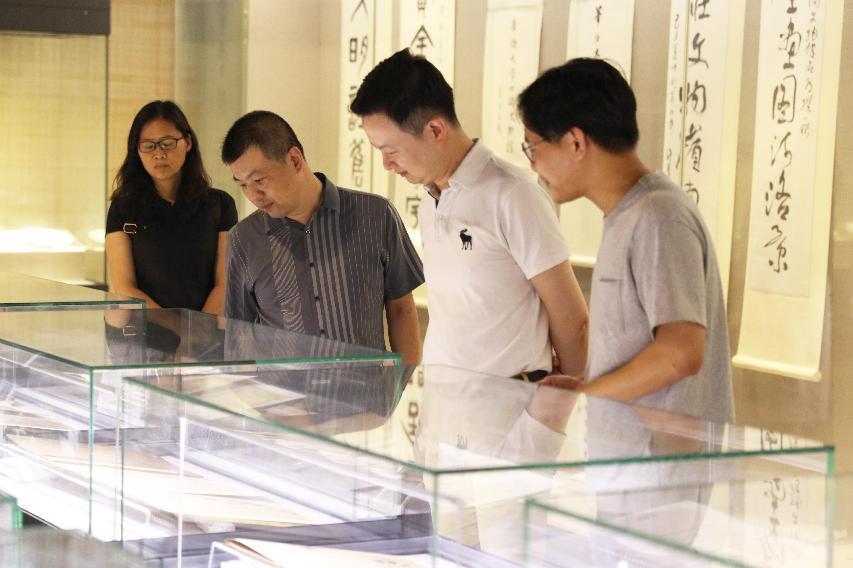 �Ķ������^