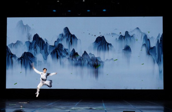 中國僑聯“親情中華·四海同春”里約熱內盧慰僑訪演現場。人民日報記者 張洋攝